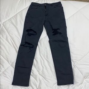 black/ grey mom jeans w/ rips